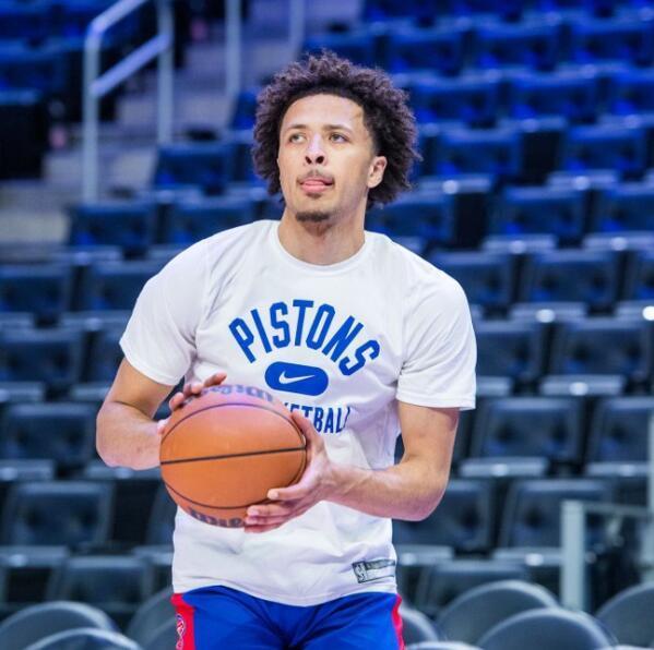 男篮当前的 男篮当前的