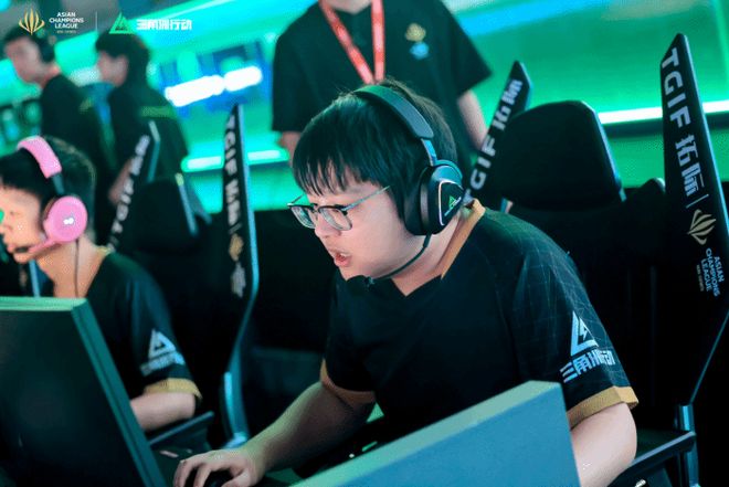 牌九更像一 牌九更像一